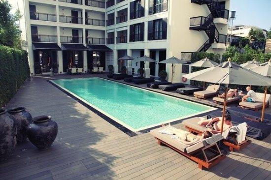 Buristro Bar & Cafe'